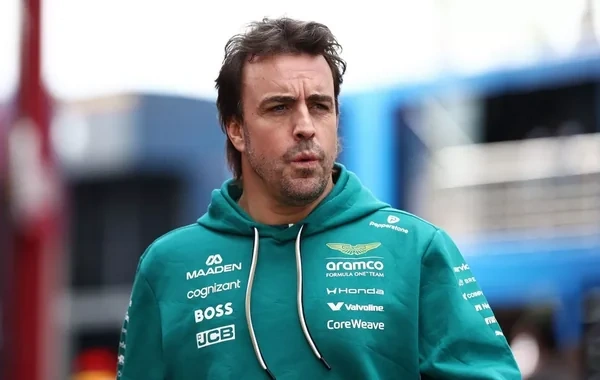 Fernando Alonso "Formula-1"də 52 illik rekordu yenilədi