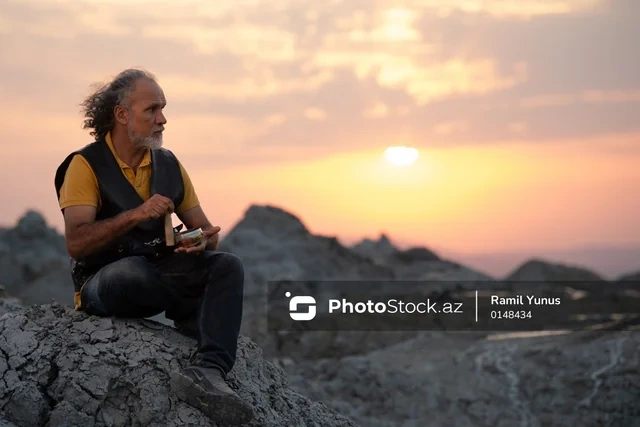 Qobustanın sükutunu pozan qaval səsi və torpağın ruhu: Təbiət və qədim inanclar - FOTOREPORTAJ
