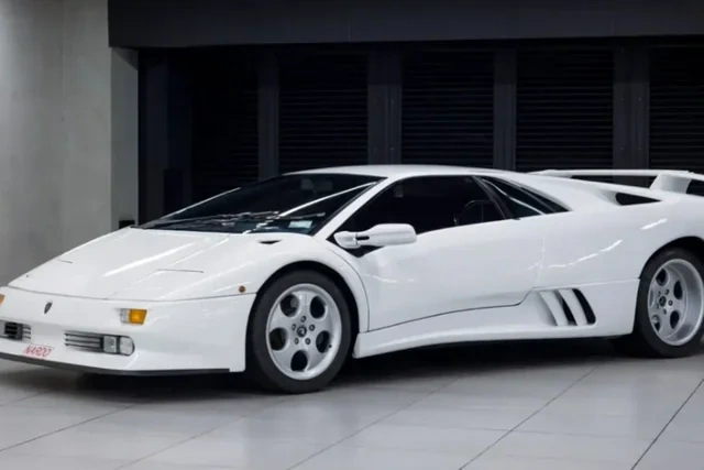Bruney kral ailəsinə məxsus unikal "Lamborghini" hərraca çıxarılır - Foto