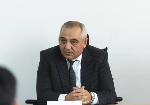 Toyuq, yoxsa delikates? - Ekspertlər quş əti bazarındakı qiymət artımının səbəbini açıqladılar