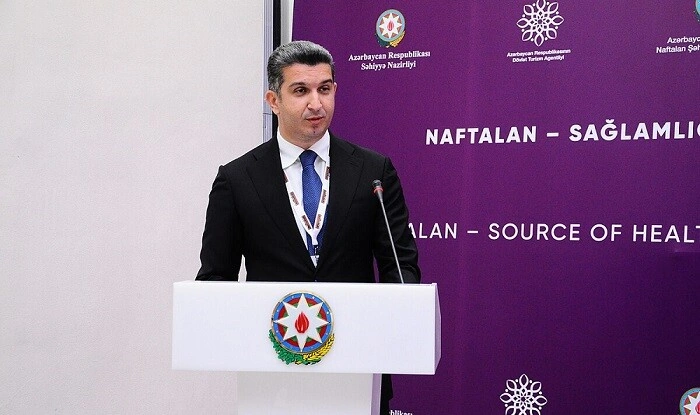 Yeni başçı 3 vəzifəli şəxsi işdən çıxardı