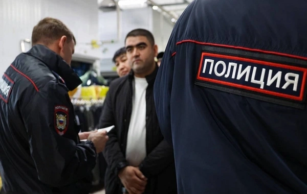 "Vedomosti": Miqrantların qovulması Rusiyaya baha başa gələcək