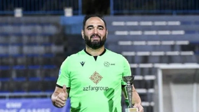 Dünya çempionu olan qapıçı "Zirə"də - FOTO