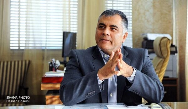 İranın neft naziri istefa verdi