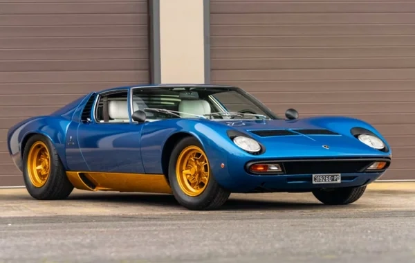 ABŞ-də nadir "Lamborghini" hərraca çıxarılır