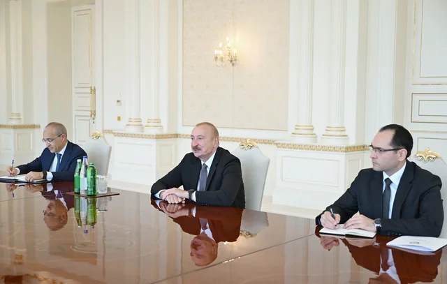 Prezident İlham Əliyev "John Deere" şirkətinin nümayəndə heyətini qəbul edib - FOTO