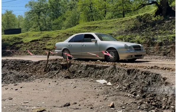 Lənkəranda torpaq sürüşməsi yenidən aktivləşib - FOTO