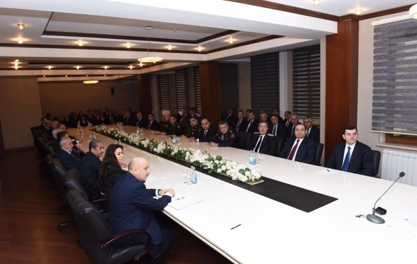 Yeni icra başçısı kollektivə təqdim olundu