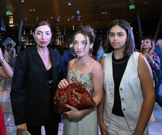 Azərbaycan Milli Xalça Muzeyində "Zamanın naxışları" moda nümayişi təşkil olunub - FOTO