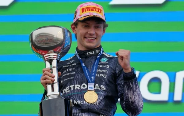 "Formula-1"in qalibinə şampan şüşəsi verilmədi