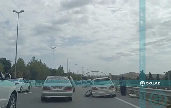Bakı-Sumqayıt yolunda qəza - Video