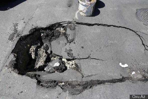 Bakıda tuneldə asfalt örtüyü çökdü - Video