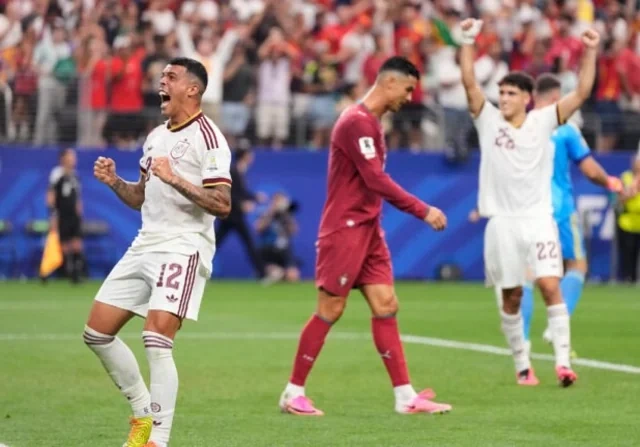 Ronaldu və Portuqaliya millisinin üst-üstə düşməyən dövrləri - Əfsanəvi futbolçu niyə dünya kubokunu qazana bilmədi?