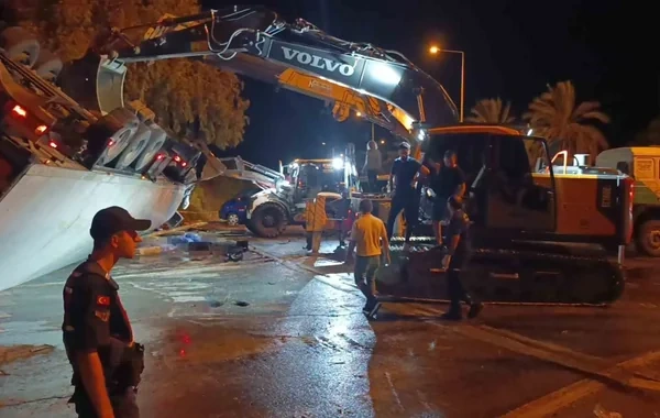 Türkiyədə DƏHŞƏT: Azərbaycanlı qadın aşan TIR-ın altında qalaraq öldü - FOTO/VİDEO