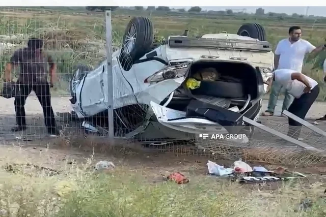 Salyanda ağır qəza: Ölən və yaralananlar var - FOTO
