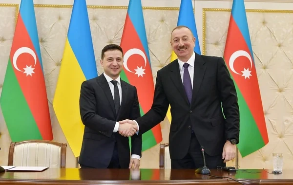 Volodimir Zelenski İlham Əliyevi Müstəqillik Günü münasibətilə təbrik edib