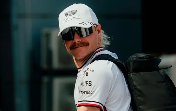 "Formula-1" pilotundan qeyri-adi addım: 420 kilometr yolu velosipedlə qət etdi