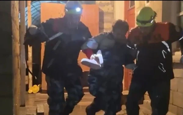 FHN: "Bakı, Sumqayıt və Abşeronda su basmış ərazilərdə 18 nəfər təxliyə edilib" - VİDEO