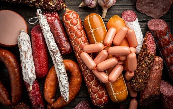 Kolbasa və sosis xərçəng yaradır?