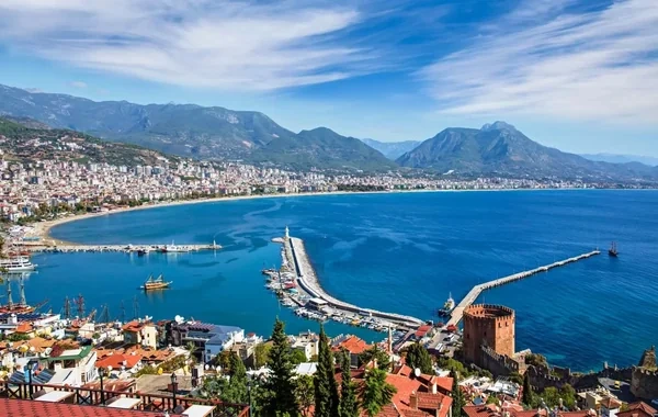 Türkiyə səhəri zəlzələ ilə açdı - FOTO