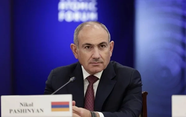 Paşinyan: "Azərbaycan üzərindən dəmiryolu əlaqələri həyati əhəmiyyət daşıyır"