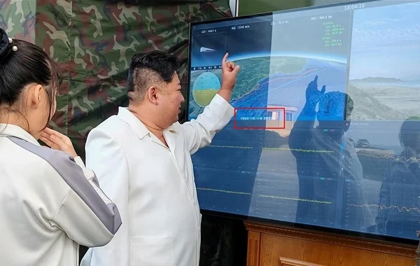 Kim Çen In yeni raketin sınağını izlədi: "Sağalmaz başağrısı olacaq" - Foto