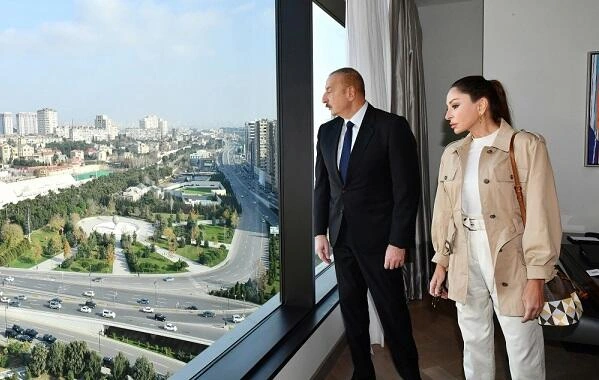 Prezident, xanımı və qızları Ağ Şəhərdə...