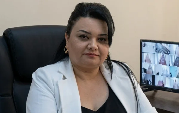 69 minlik dələduzluqda ittiham olunan məktəb direktoru Azərbaycana ekstradisiya edildi