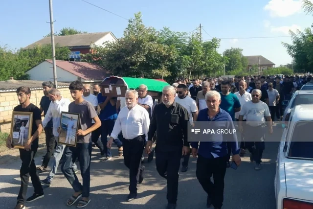 Odessa yaxınlığında vurulan gəminin kapitanı dəfn edildi - FOTO