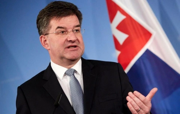 Slovakiyanın baş naziri qalmaqallı "Epşteyn işi"ndə adı hallanan diplomatın istefasını qəbul etdi