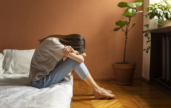 Depressiyanın müalicəsində çoxlarının yol verdiyi TƏHLÜKƏLİ SƏHV