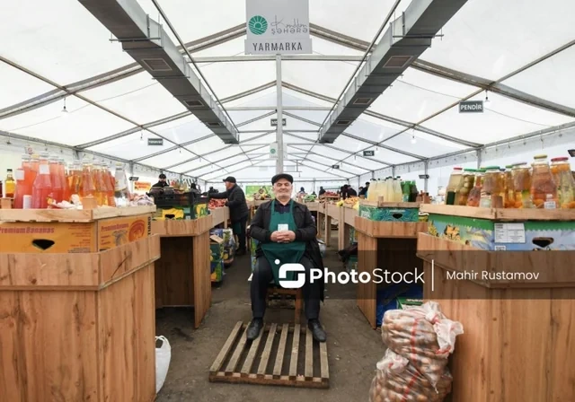 Novruz süfrələri üçün kənd qoxusu: Yarmarkada qiymət fərqi - REPORTAJ