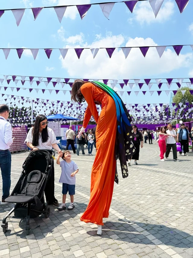 "Olifest" Bakını gözəllik, musiqi və hədiyyə meydanına çevirdi
