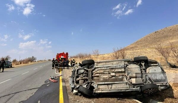 "Hunday" işıq dirəyinə çırpıldı: ölən var