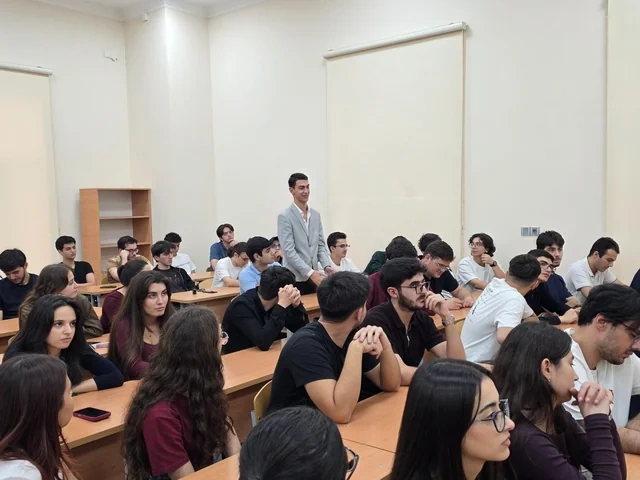 Oksford universitetinin məzunu, gənc mütəxəssis TAU tələbələrinə seminar keçib - Foto