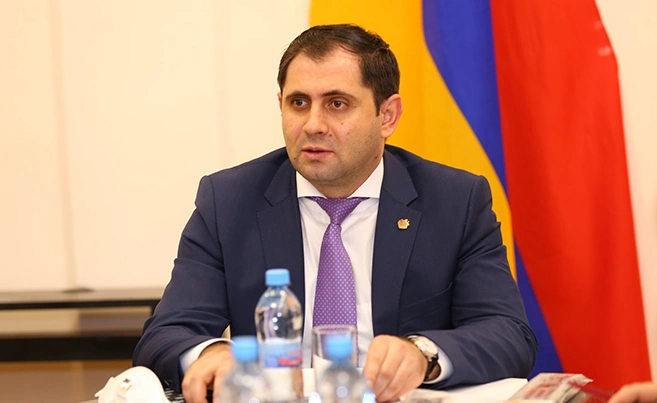 Paşinyan Papikyandan narazıdır: Əsgər ölümləri...
