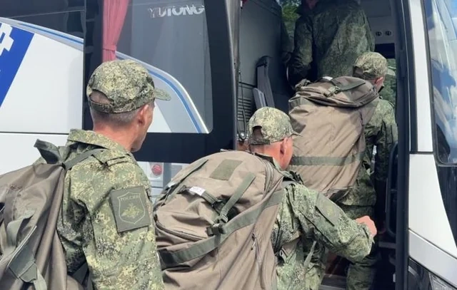 Rusiya və Ukrayna arasında hərbi əsirlərin mübadiləsi baş tutdu - FOTO