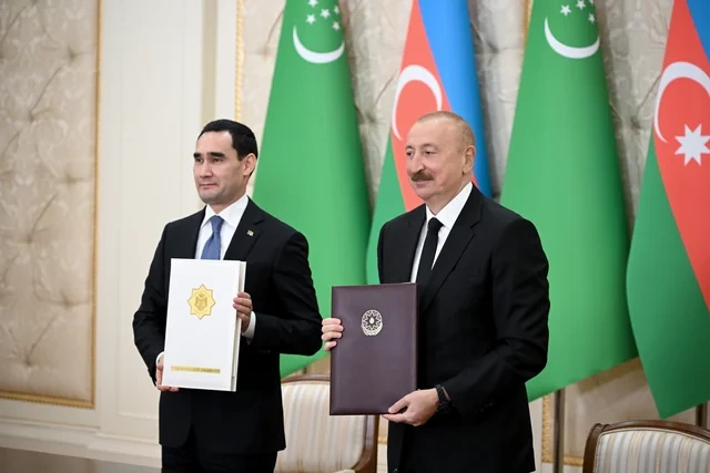 Azərbaycan-Türkmənistan sənədləri mübadilə olunub - FOTO