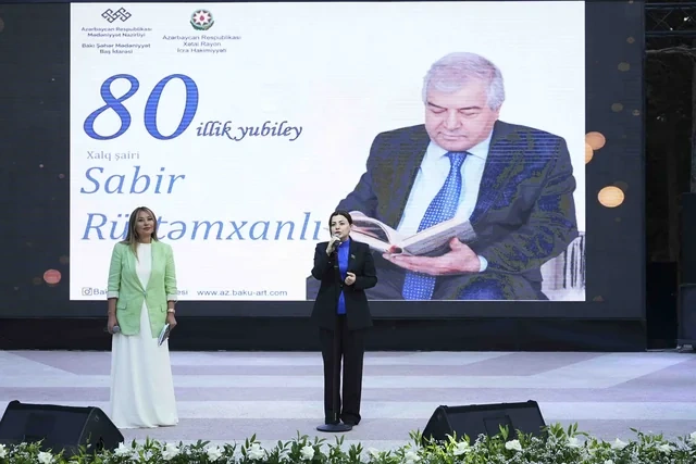 Xətai rayonunda Xalq şairi Sabir Rüstəmxanlının 80 illik yubileyinə həsr olunmuş təntənəli tədbir keçirilib