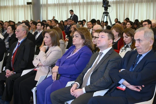 Bakıda ICESCO-nun "Sülh kitabı"nın Azərbaycana həsr edilən III nəşrinin təqdimatı olub - Foto