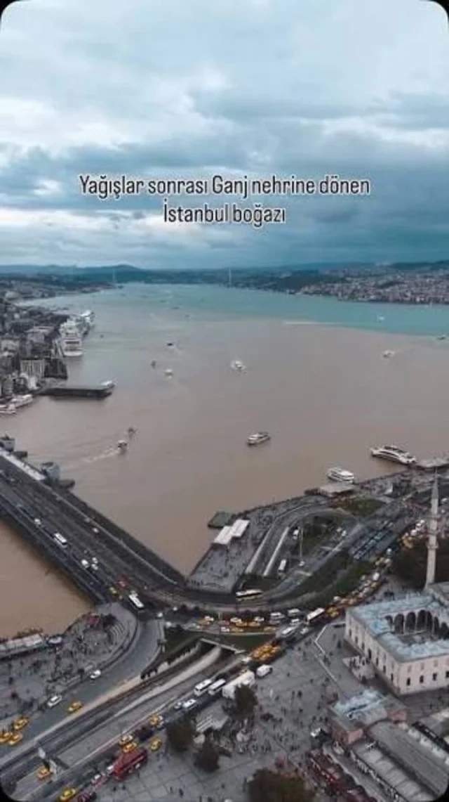Türkiyə paytaxtında güclü yağışlar: İstanbul boğazının rəngi dəyişdi - Foto/Video