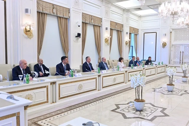 Milli Məclisin sədri Çin Kommunist Partiyasının nümayəndə heyəti ilə görüşüb