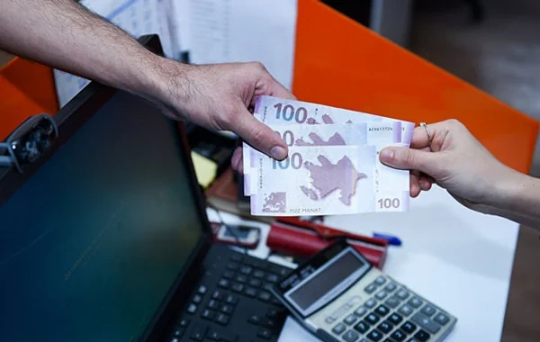 Fiziki şəxslərin banklardakı əmanətləri nə qədər artıb?