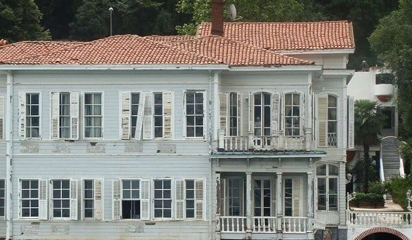 "Qurdlar Vadisi"nin çəkildiyi villa satışa çıxarıldı