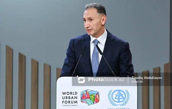 Rəşad Nəbiyev: "Daha çox yol tikmək tıxac problemini həll etmir"