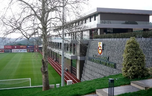 "Qalatasaray"da casus qalmaqalı: Bazaya giriş qadağan edildi