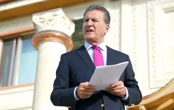 Türkiyədə Mustafa Sarıgül barəsində istismar iddiaları: 10 nəfər saxlanıldı