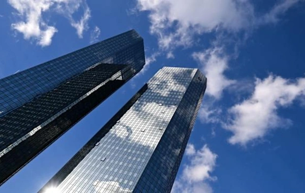 Almaniyanın ən böyük bankı süni intellektə görə 100 filialını bağlayır