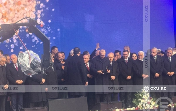 Türkiyədə zəlzələlərdə zərərçəkənlərə evlər hədiyyə edilib
