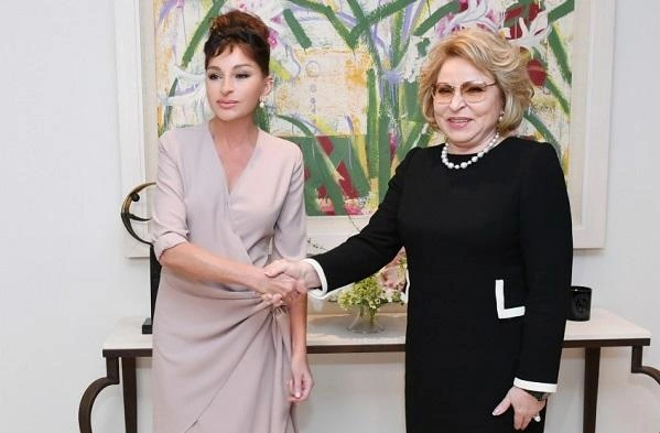 Matviyenko Mehriban Əliyevaya zəng etdi